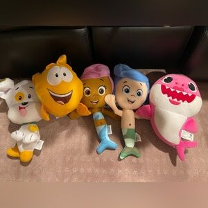 Bubble guppies Baby Shark Stuffed Animal set